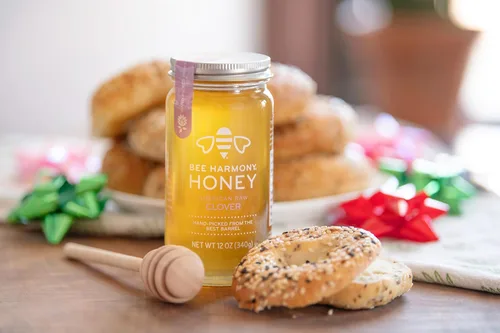 Miniatura 2 de Bee Harmony Miel de trébol cruda, 12 onzas (paquete de 2 tarros), fabricada en los Estados Unidos