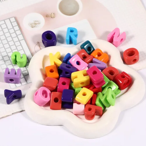 Miniatura 3 de 40 cuentas de letras 3D focales acrílicas sueltas para hacer joyas, pulseras, collares, llavero, bolsa de teléfono, cadena, llaveros (letras mixtas)