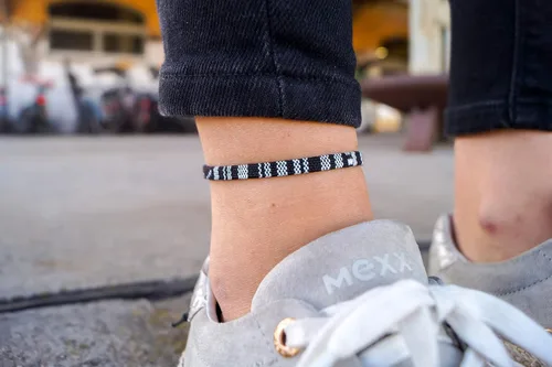 Miniatura 30 de Made by Nami Surfer Anklet for Men and Women Waterproof and Adjustable Surfer Ankle Bracelet String Ankle Bracelet Beach Accessory for Ethnic Hippie