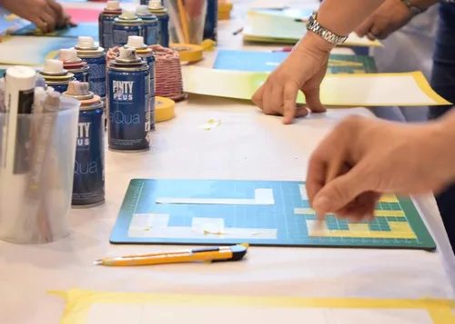 Miniatura 6 de Pintyplus Aqua Mini pintura en aerosol - Juego de 8 latas a base de agua de 4.2 onzas. Acabado ultra mate. Perfecto para artes y manualidades.