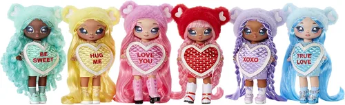 Miniatura 7 de MGA Entertainment Na Na Na Surprise Lily Sarang - Muñeca de moda inspirada en el oso de peluche azul de 7.5 pulgadas con pelo azul claro, vestido