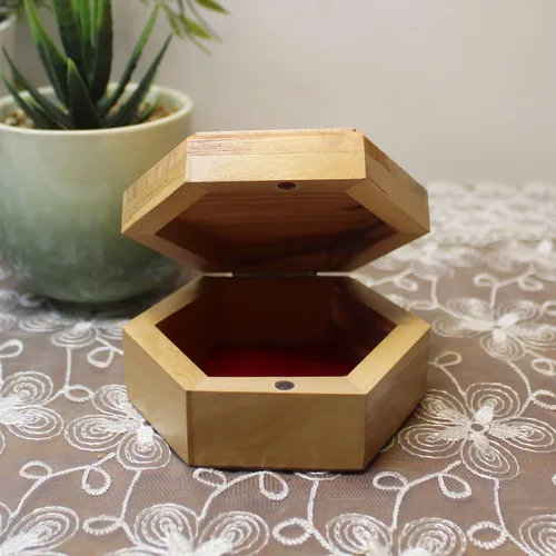 Miniatura 4 de Joyero grande de madera de olivo, caja de joyería hecha a mano, caja de regalo de madera tallada a mano en la Tierra Santa Jerusalén, regalo