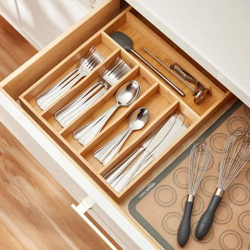 Miniatura 7 de Amazon Basics Juego de cubiertos, cubiertos de acero inoxidable, apto para lavavajillas, servicio para 4, 20 piezas de tenedores y cucharas, borde
