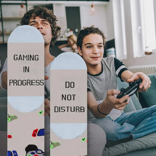 Miniatura 99 de AGRIMONY Calcetines divertidos con texto en inglés «Do Not Disturb Gaming» para hombres, mujeres, adolescentes, niños, Pascua, padres, cumpleaños