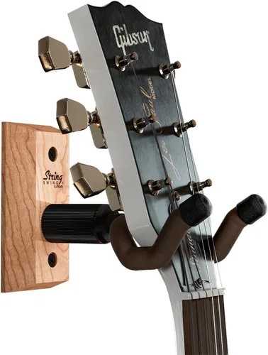 Miniatura 10 de String Swing CC01K-BW Soporte de pared para guitarras acústicas y eléctricas con soporte de pared de nogal negro