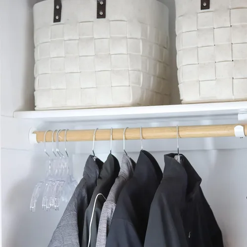 Miniatura 2 de DEILSY™ Perchas de plástico transparente, paquete de 12 perchas duraderas para la organización del armario, colgador de plástico esencial para ropa