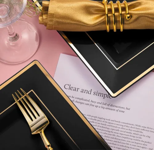 Miniatura 6 de BloominGoods 100 platos cuadrados desechables de plástico negro, paquete de 100 platos cuadrados de plástico de 6.5 y 10 pulgadas con borde dorado