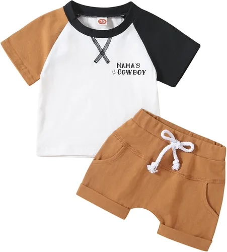 Conjunto de ropa de verano para bebé niño con letras impresas en bloques de color de manga corta y pantalones cortos