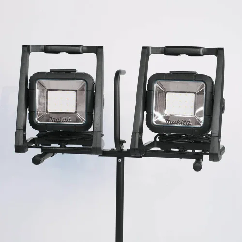 Miniatura 13 de Reflector Makita DML805 de 18 V LXT, alámbrico/inalámbrico, con batería de iones de litio