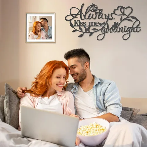 Miniatura 3 de KHayRovies Letrero de metal para decoración del hogar, texto en inglés "Always Kiss Me Goodnight", diseño de mariposas y corazón, esculturas