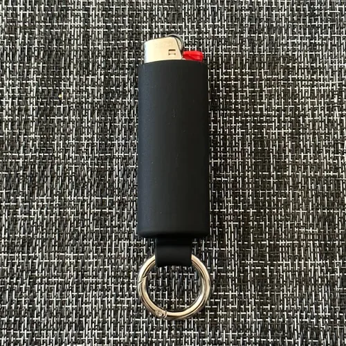 Miniatura 2 de Lighter Holder for J6 BIC Lighters. Keychain Lighter Case. Silicone Keychain case has a Spring Clip Attached to Easily Secure to Any Bag, Key Ring