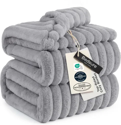 Miniatura 9 de Bedsure GentleSoft - Manta de forro polar azul para sofá, mantas suaves y acogedoras para mujer, lindas mantas pequeñas para niñas, azul claro, 108