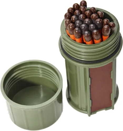 Miniatura 2 de Kit de cerillos a prueba de tormentas UCO con estuche impermeable, 25 cerillos a prueba de tormentas y 3 mecheros Verde oscuro