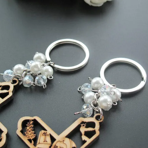 Miniatura 7 de 12 piezas de llavero de madera para la primera comunión para niños y niñas, Virgen María Recuerdos para Primera Comunión con bolsas de regalo, Marrón