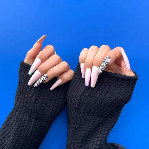Miniatura 2 de Gold Finger - Kit de uñas postizas de cobertura completa con pegamento, diseño moderno, gel listo para usar, uñas medianas, largas y extralargas