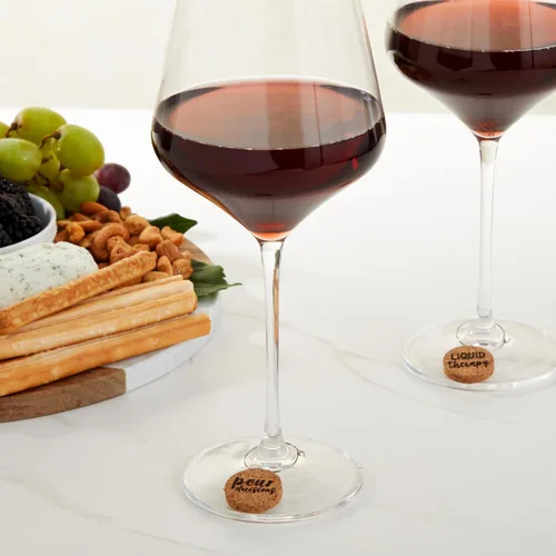 Miniatura 3 de Juvale Dijes de copa de vino, corcho circular de 1 pulgada, paquete de 12 unidades, dijes de vino para copas de tallo y decoración divertida