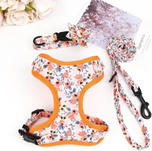 Miniatura 6 de Beirui Collares, arneses y correas lindos para perritas, conjunto de arnés y correa ajustable para perros con flor - Arnés de malla suave