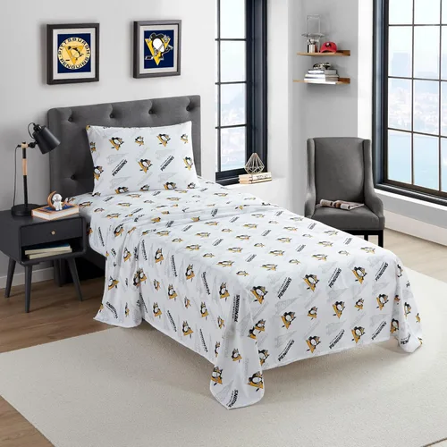 Miniatura 7 de Juego de sábanas tamaño Twin de Boston Bruins NHL con licencia oficial - Ropa de cama cómoda con logotipos del equipo repetidos para fanáticos