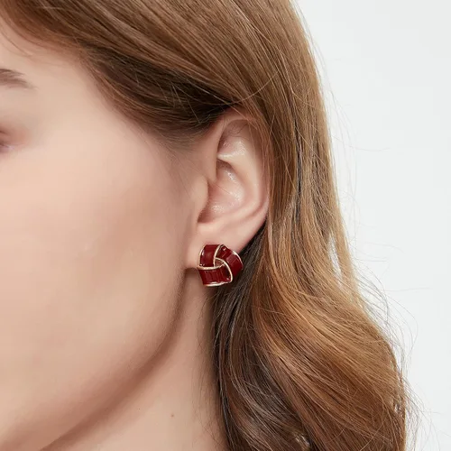 Miniatura 3 de Pendientes de botón esmaltados rojos elegantes triangulares con nudo de amor, diseño vintage para mujer