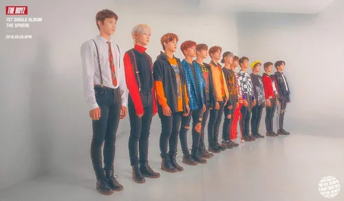 Miniatura 2 de The Boyz -[The Sphere]1er álbum individual Real Ver CD+folleto de 84p+Marco de papel 1p+2p Post Foto+Tarjeta de fotos 1p+Adhesivo K-POP sellado