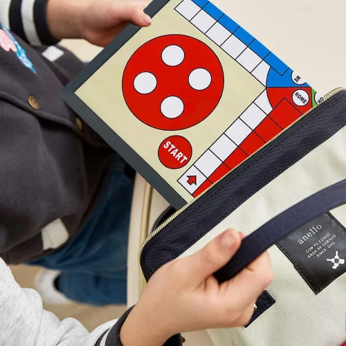 Miniatura 8 de KIDAMI Juego de mesa mini Ludo magnético de viaje, diseño plegable y ligero, regalo para niños y bebés (19.4 × 19.4 cm)
