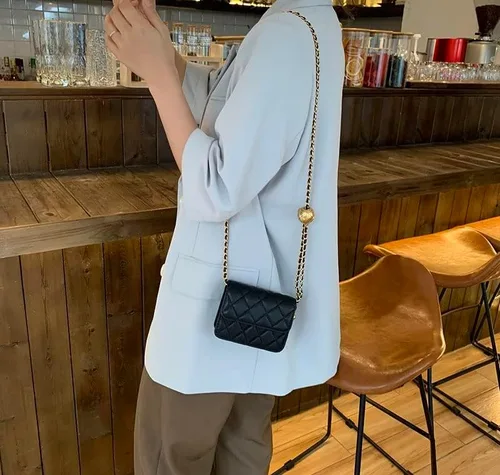 Miniatura 8 de Mini bolso de cintura para mujer, bolso de cintura pequeño de moda para mujer, accesorios Y2K de moda, Negro -, Compacto, moderno