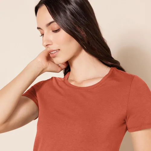 Miniatura 349 de Amazon Essentials Women's Regular-Fit Short-Sleeve Crewneck T-Shirt