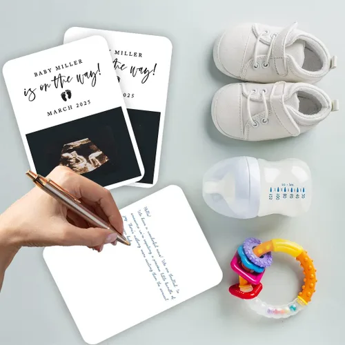 Miniatura 2 de Andaz Press Tarjetas de anuncios de embarazo personalizadas con sobres, Baby Is On The Way Ideas personalizadas para revelar ideas de anuncio de El