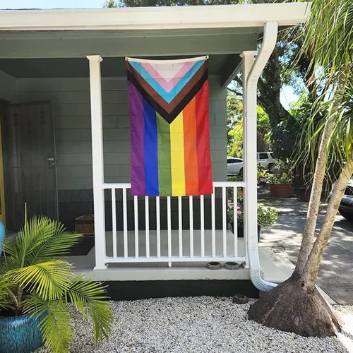Miniatura 7 de TOPFLAGS Bandera del orgullo al aire libre Progress Pride Banderas 3x5 Gay Bisexual LGBTQ+ Rainbow Banner Resistente a la decoloración