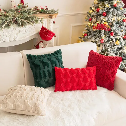 Miniatura 7 de AQOTHES Juego de 2 fundas de almohada de alce navideño de 18 x 18 pulgadas, suave piel sintética color beige crema, almohadas decorativas de Navidad