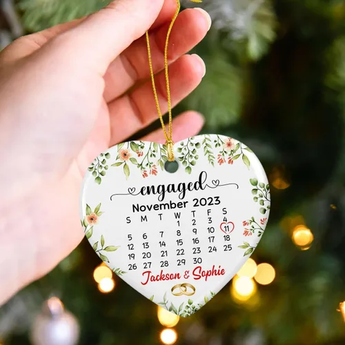 Miniatura 5 de Adorno de cerámica personalizado para la primera Navidad, nombres personalizados para parejas, regalo de primer adorno de Navidad para recién