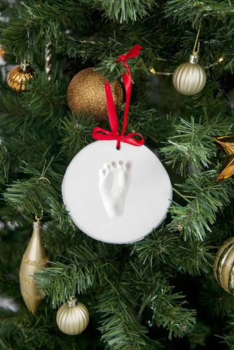Miniatura 8 de Kit de adorno de huellas de bebé Pearhead Babyprints, kit de impresión de mano o huella de bebé fácil sin hornear, regalo de Navidad para bebé