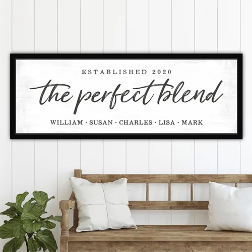 Miniatura 18 de Pretty Perfect Studio Letrero personalizado con texto en inglés "This Is Us", arte de pared personalizado con nombres de familia sobre lienzo de 6 x