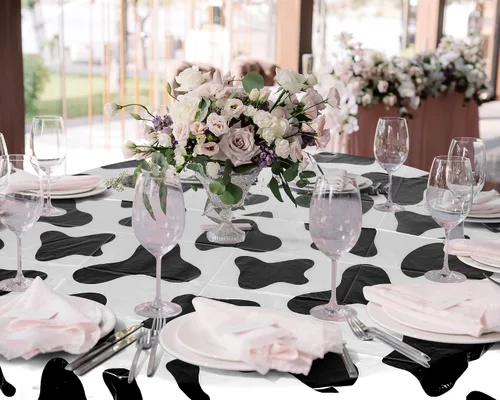 Miniatura 6 de Remagr Mantel redondo de plástico con estampado de vaca, 3 piezas, 84 pulgadas, desechable, con temática de vaca, para fiesta de cumpleaños