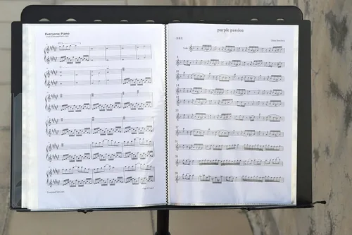 Miniatura 7 de Baquetas de batería 5A y soporte para carpeta de música