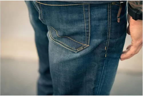 Miniatura 4 de 5.11 Tactical Defender-Flex Slim Jeans para hombre, cintura ajustada, 7 bolsillos, estilo 74465