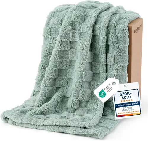 Bedsure GentleSoft - Manta verde salvia para sofá, manta de forro polar a cuadros, regalos de Navidad para mujeres, hombres y niñas, bonita manta