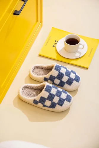 Miniatura 2 de Divertidas y bonitas pantuflas de piel de felpa mullida, con dibujos animados, ilustradas y coloridas, para mujeres, hombres, niñas y niños