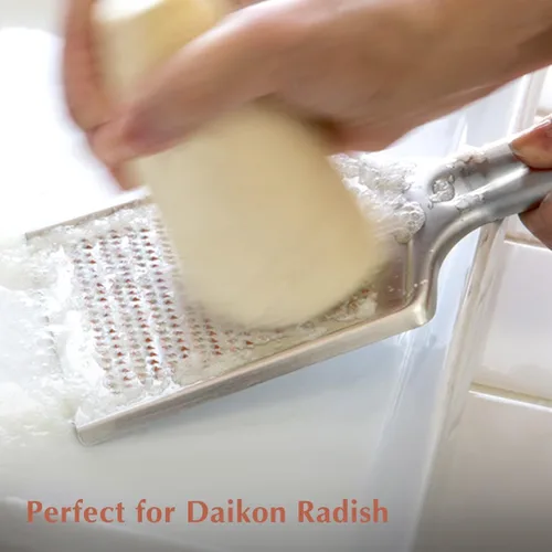 Miniatura 4 de TIKUSAN Rallador japonés Oroshigane Rebanador de acero inoxidable fabricado en Japón para rábano, ajo, jengibre, frutas y verduras de raíz