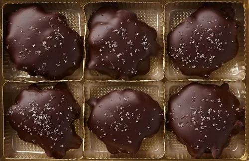 Miniatura 3 de Caja de regalo de tortugas pecanas saladas de chocolate negro