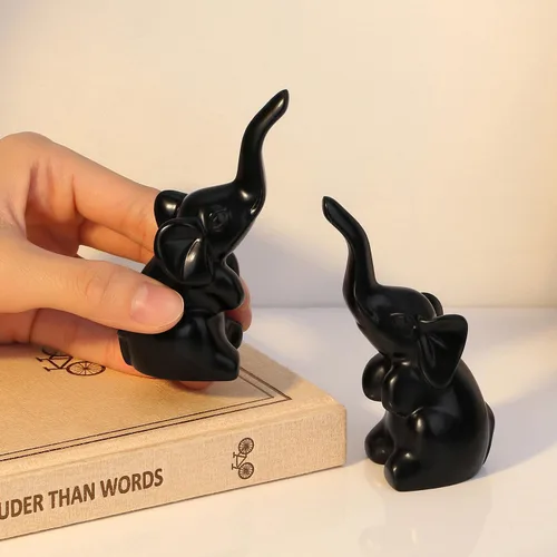 Miniatura 3 de DUQGUHO Mini elefante negro regalos para mujer, estilo moderno, estatua de animal pequeño, 2 piezas de decoración de elefante para estantes