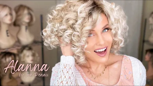 Miniatura 7 de Alanna Peluca de color 14/26 Pralines N' Crème - Pelucas Jon Renau de 9.5 pulgadas rizado corto sintético inteligente encaje frontal parte
