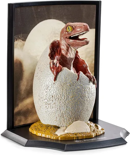 Miniatura 4 de The Noble Collection Jurassic Park Toyllectible Treasure - La vida encuentra un camino - Huevo