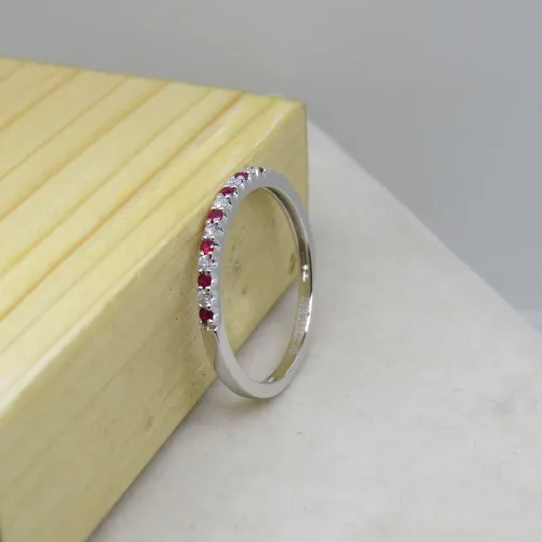 Miniatura 4 de Dazzlingrock Collection Anillo apilable de boda con piedras preciosas y diamantes de 14 quilates, oro blanco