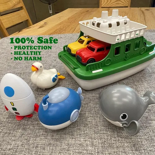 Miniatura 4 de Barco Ferry con 4 Coches y 4 Juguetes de Baño de Cuerda, Juguete de Baño para Niños Vehículo Flotante Ballenas Submarinos Cisnes Cohetes, Conjunto