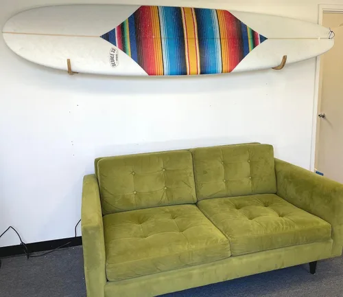 Miniatura 6 de COR Surf Estante de pared para tablas de surf para longboards y shortboards Hermoso soporte de pared de madera para interiores y exteriores