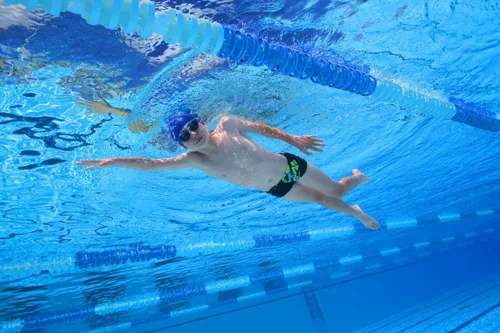 Miniatura 5 de ARENA Tracks Gafas de Natación Esenciales para Carreras Unisex para Niños y Niñas, Jóvenes Nadadores, 6-12 años, Antiempañamiento, Lentes No Espejo