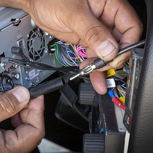Miniatura 13 de SCOSCHE Adaptador de antena todo en uno para vehículos múltiples UAA3