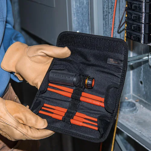 Miniatura 6 de Klein Tools 32288 Destornillador aislado, juego de destornilladores 8 en 1 con cuchillas intercambiables, 3 Phillips, 3 puntas ranuradas y 2 puntas