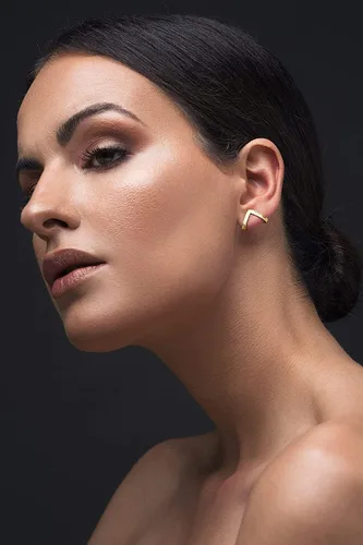 Miniatura 3 de Emmanuela - Aretes de aro texturizados en forma de V, plata de ley 925 chapada en oro, estilo minimalista, moderno, sexy, hipoalergénicos y sin